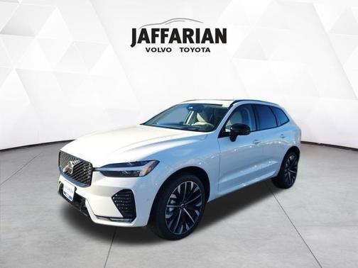 2026 Volvo XC60 B5 Ultra