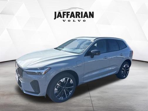 Gray Metallic 2026 Volvo XC60 Plug-In Hybrid T8 Plus