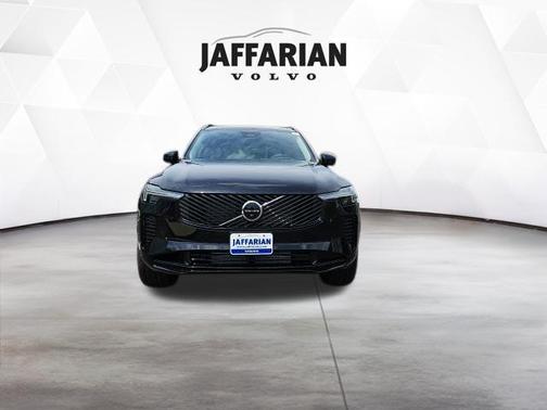 Onyx Black Metallic 2026 Volvo XC90 Plug-In Hybrid Ultra Dark Theme, T8 AWD, Electric/Gasoline, 6 Seats