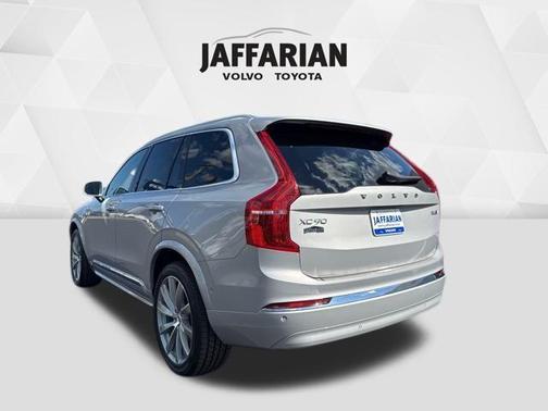 2023 Volvo XC90 B6 Ultimate 7-Seater