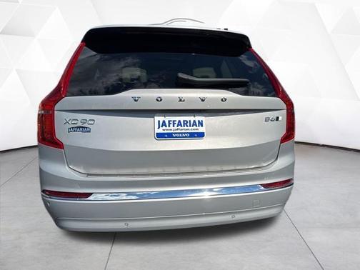 2023 Volvo XC90 B6 Ultimate 7-Seater
