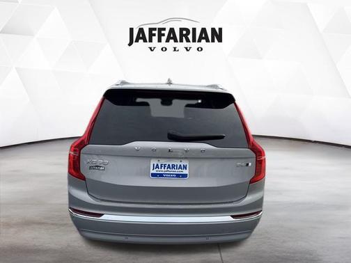 2023 Volvo XC90 B6 Ultimate 7-Seater