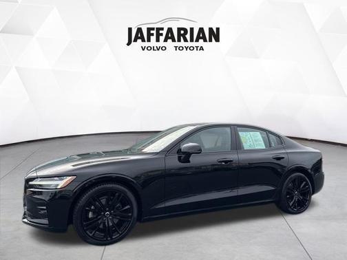 2023 Volvo S60 B5 Ultimate Black Edition