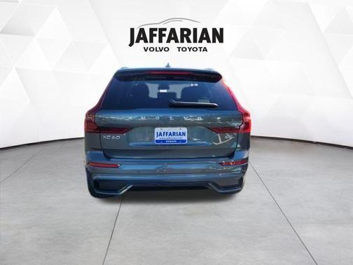 2026 Volvo XC60 B5 Ultra