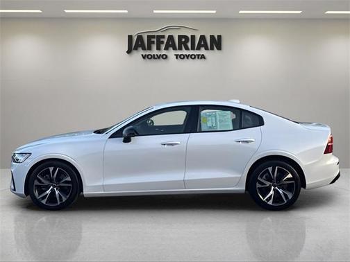 2025 Volvo S60 B5 Core