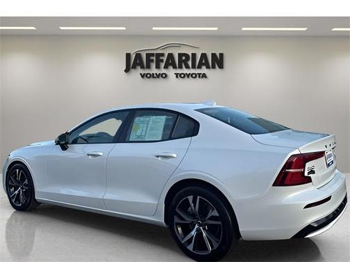 2025 Volvo S60 B5 Core