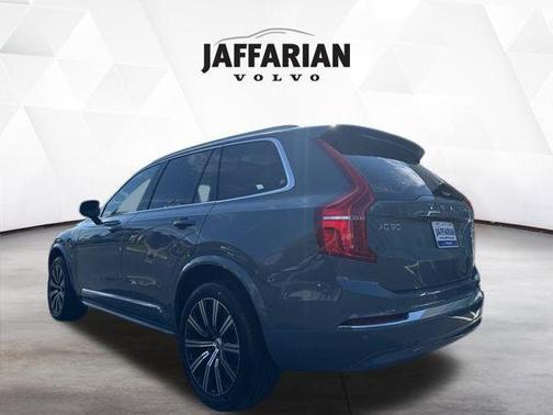 2023 Volvo XC90 B6 Plus 7-Seater