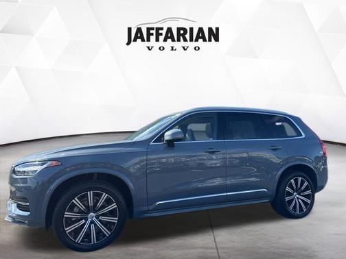 2023 Volvo XC90 B6 Plus 7-Seater