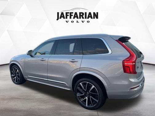 2023 Volvo XC90 B6 Plus 7-Seater