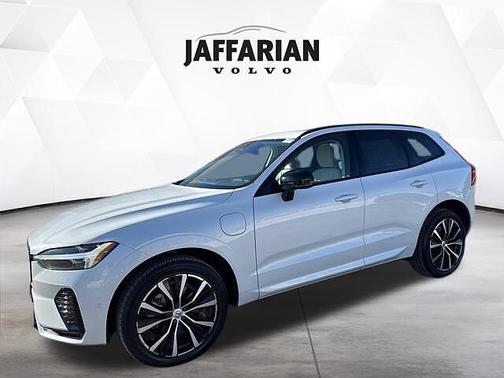 2023 Volvo XC60 Plus
