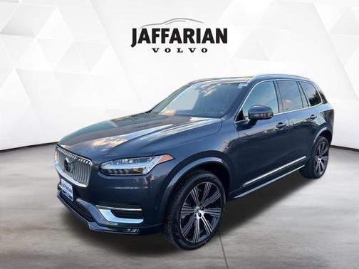 2024 Volvo XC90 B6 Ultimate Bright Theme 7-Seater