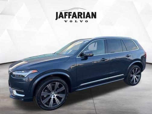 2024 Volvo XC90 B6 Ultimate Bright Theme 7-Seater