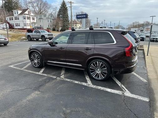 2025 Volvo XC90 B6 Ultra