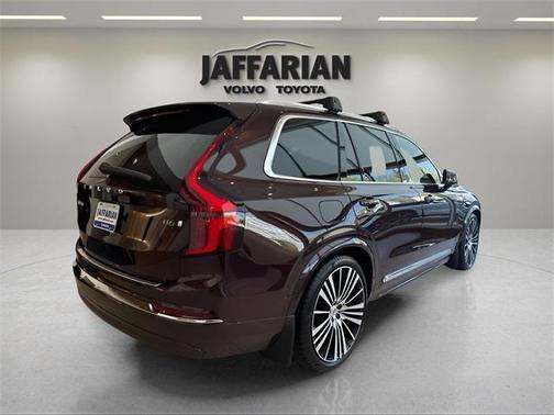 2025 Volvo XC90 B6 Ultra