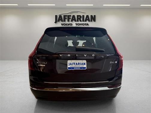 2025 Volvo XC90 B6 Ultra