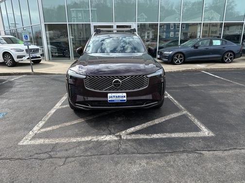 2025 Volvo XC90 B6 Ultra