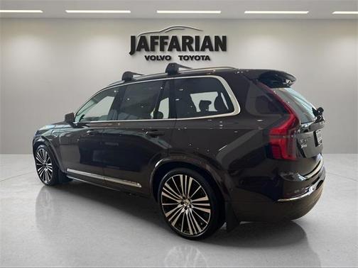 2025 Volvo XC90 B6 Ultra