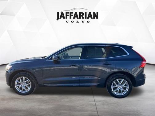 2021 Volvo XC60 T5 Momentum