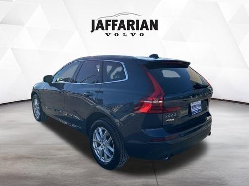 2021 Volvo XC60 T5 Momentum