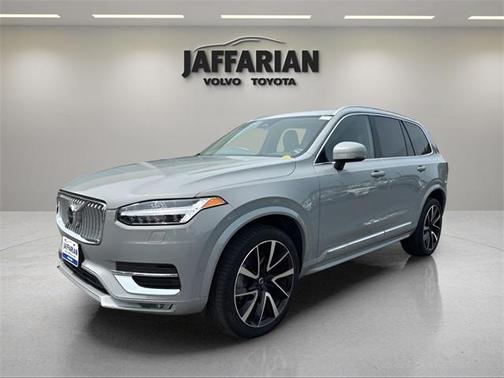 2024 Volvo XC90 B6 Plus Bright Theme 6-Seater