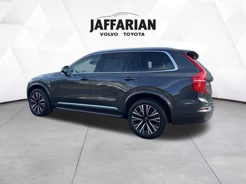2024 Volvo XC90 Recharge Plug-In Hybrid T8 Plus Bright Theme 7 Passenger