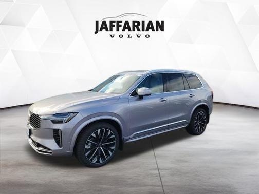 2026 Volvo XC90 B5 Plus 7-Seater