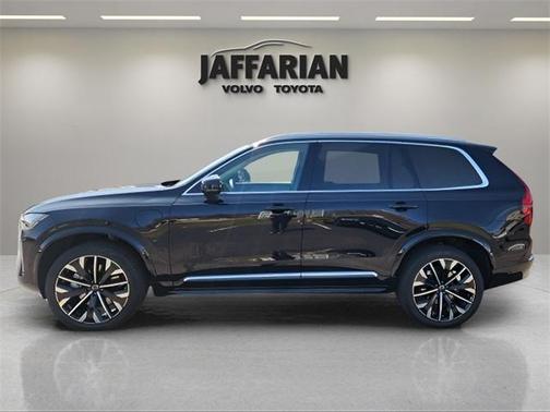 2025 Volvo XC90 Plug-In Hybrid T8 Ultra 6-Seater