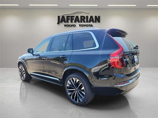 2025 Volvo XC90 Plug-In Hybrid T8 Ultra 6-Seater