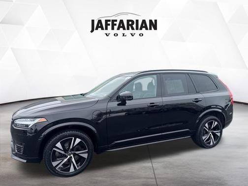2020 Volvo XC90 Hybrid T8 R-Design 7 Passenger