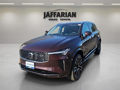2025 Volvo XC90 B6 Plus 6-Seater