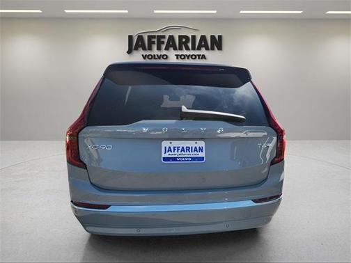 2025 Volvo XC90 Plug-In Hybrid T8 Ultra 7-Seater