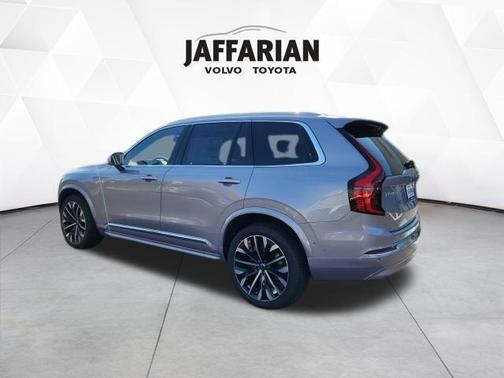 2026 Volvo XC90 B6 Plus 7-Seater