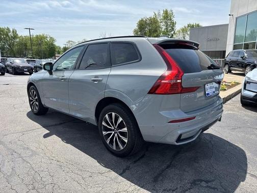 2024 Volvo XC60 B5 Plus Dark Theme