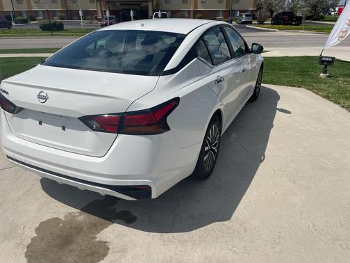 2025 Nissan Altima SV FWD