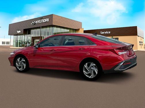 2025 Hyundai ELANTRA SEL
