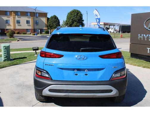 2023 Hyundai KONA SEL