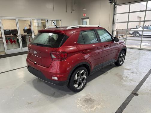2024 Hyundai VENUE Limited