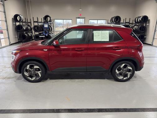 2024 Hyundai VENUE Limited