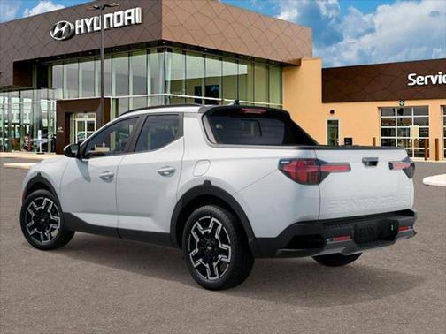 Atlas White 2025 Hyundai SANTA CRUZ Limited