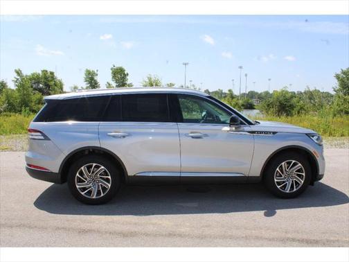 2020 Lincoln Aviator Standard AWD