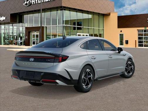 2026 Hyundai SONATA SEL