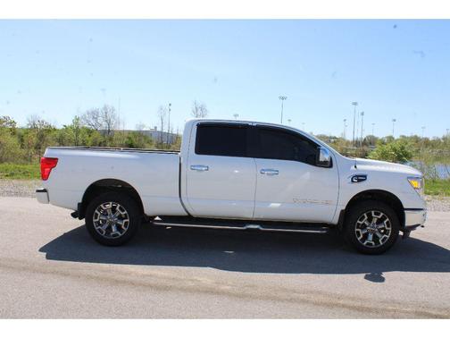 Pearl White 2018 Nissan Titan XD SL