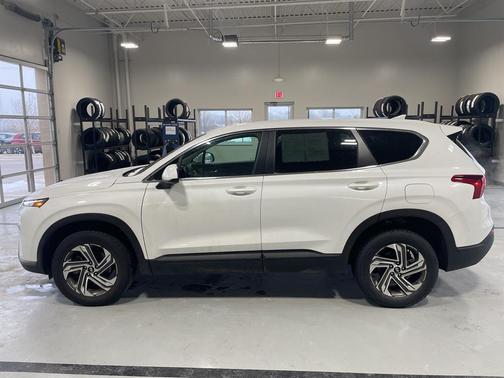 2022 Hyundai SANTA FE SE