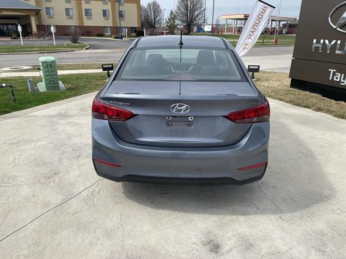 2019 Hyundai Accent SE