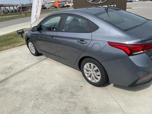 2019 Hyundai Accent SE