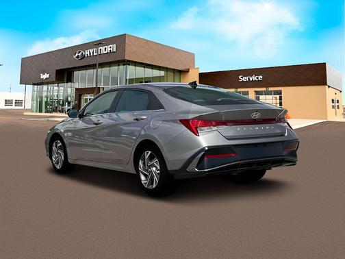 2025 Hyundai ELANTRA SEL