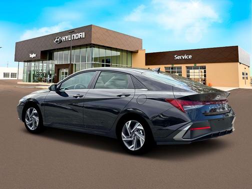 Abyss Black 2026 Hyundai ELANTRA Limited
