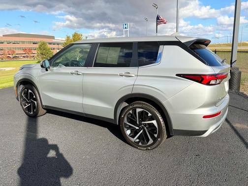 2024 Mitsubishi Outlander SE Black Edition S-AWC