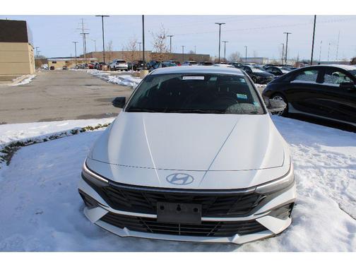 2025 Hyundai ELANTRA Sport