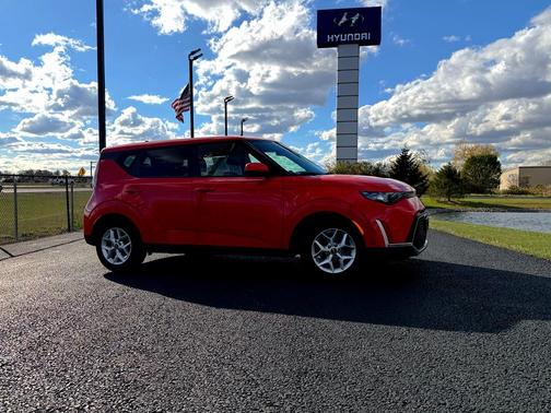 2024 Kia Soul LX